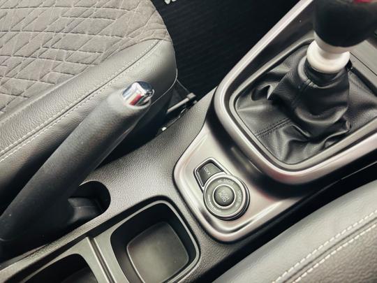 Suzuki Vitara Photo at-2aba783c18af481293eadeaf2a434e40.jpg