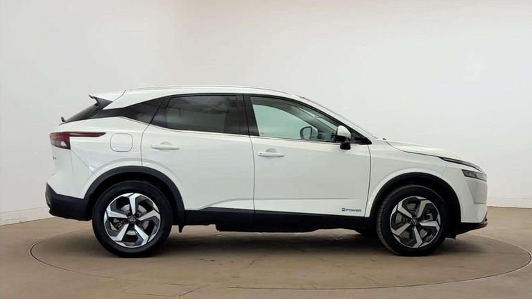 Used Nissan Qashqai DS24AVG 5
