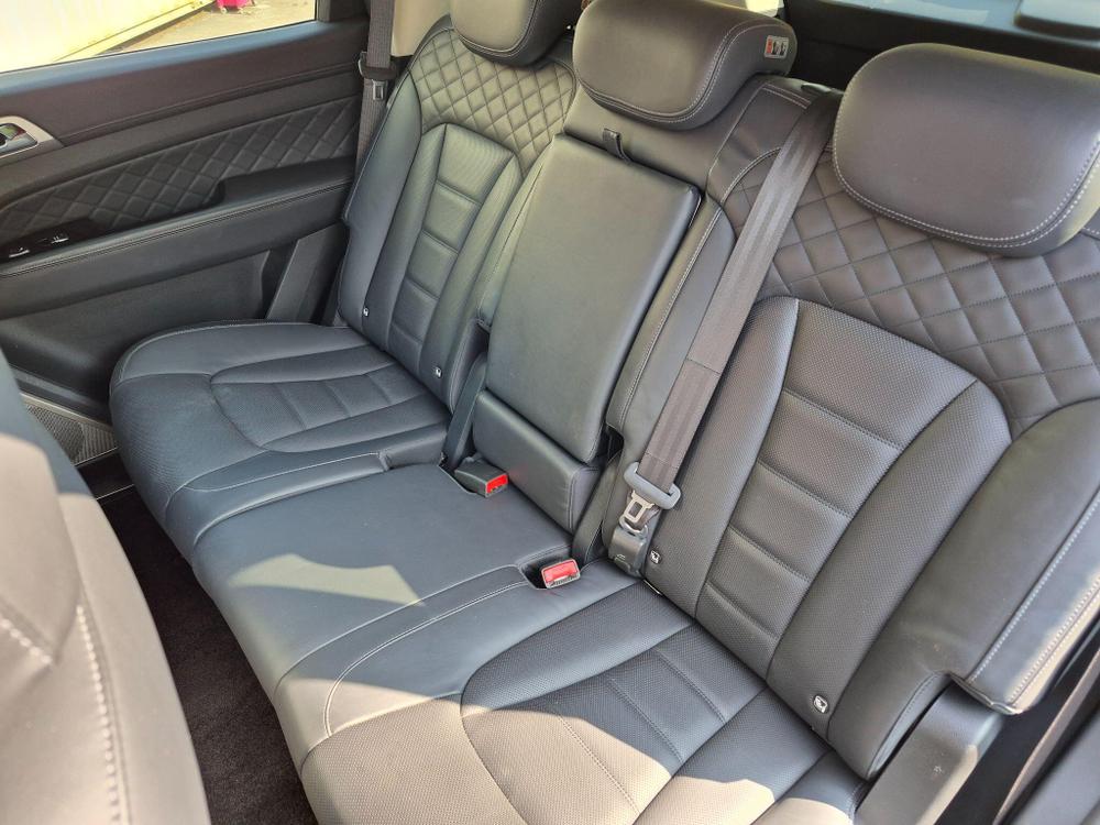 SsangYong Rexton Photo at-2ae20ba563f34ebd9eeb3166031ee280.jpg