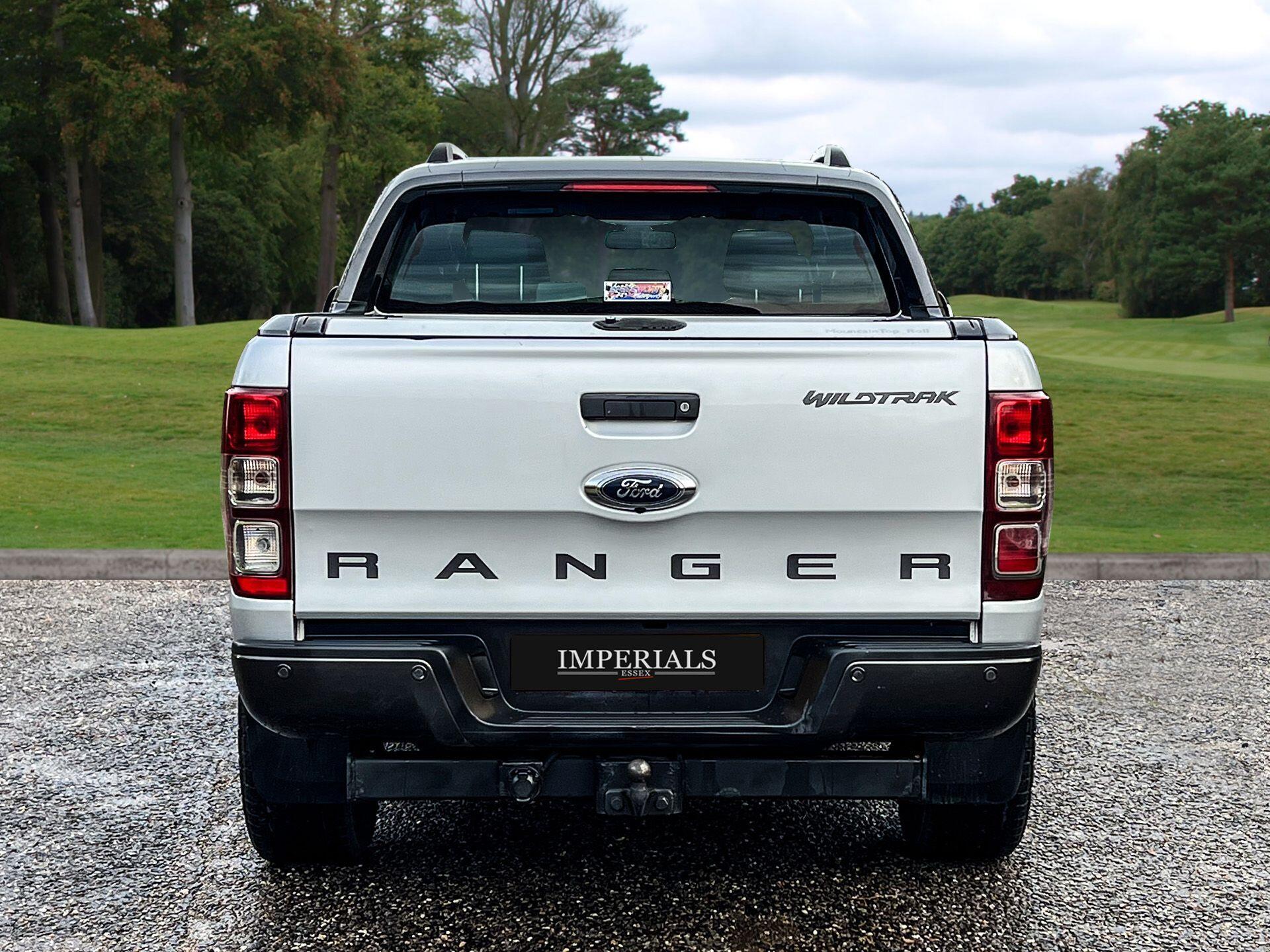 Ford Ranger 3.2 TDCi Wildtrak Auto 4WD Euro 5 4dr — photo 14