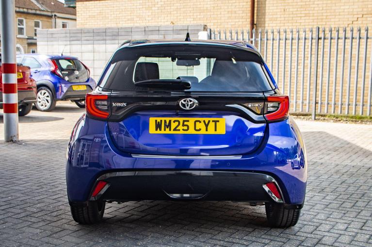 Used Toyota Yaris WM25CYT 6