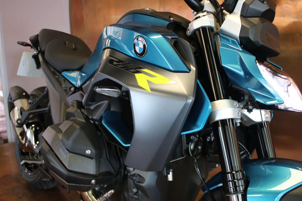 BMW R 1300 R Photo at-2b303c31c8194751b7a47185ea0f12f9.jpg