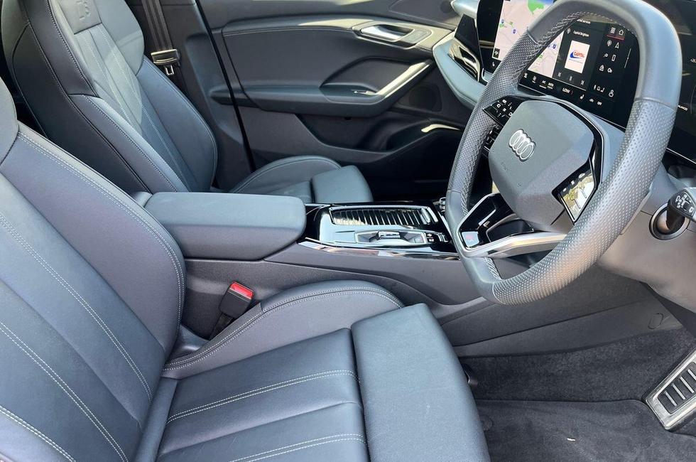 Audi Q6 Photo at-2b5d5068f37a420c867e499c7d5e4896.jpg