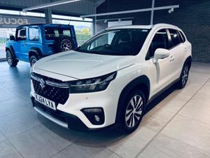 Suzuki S-Cross Photo 2