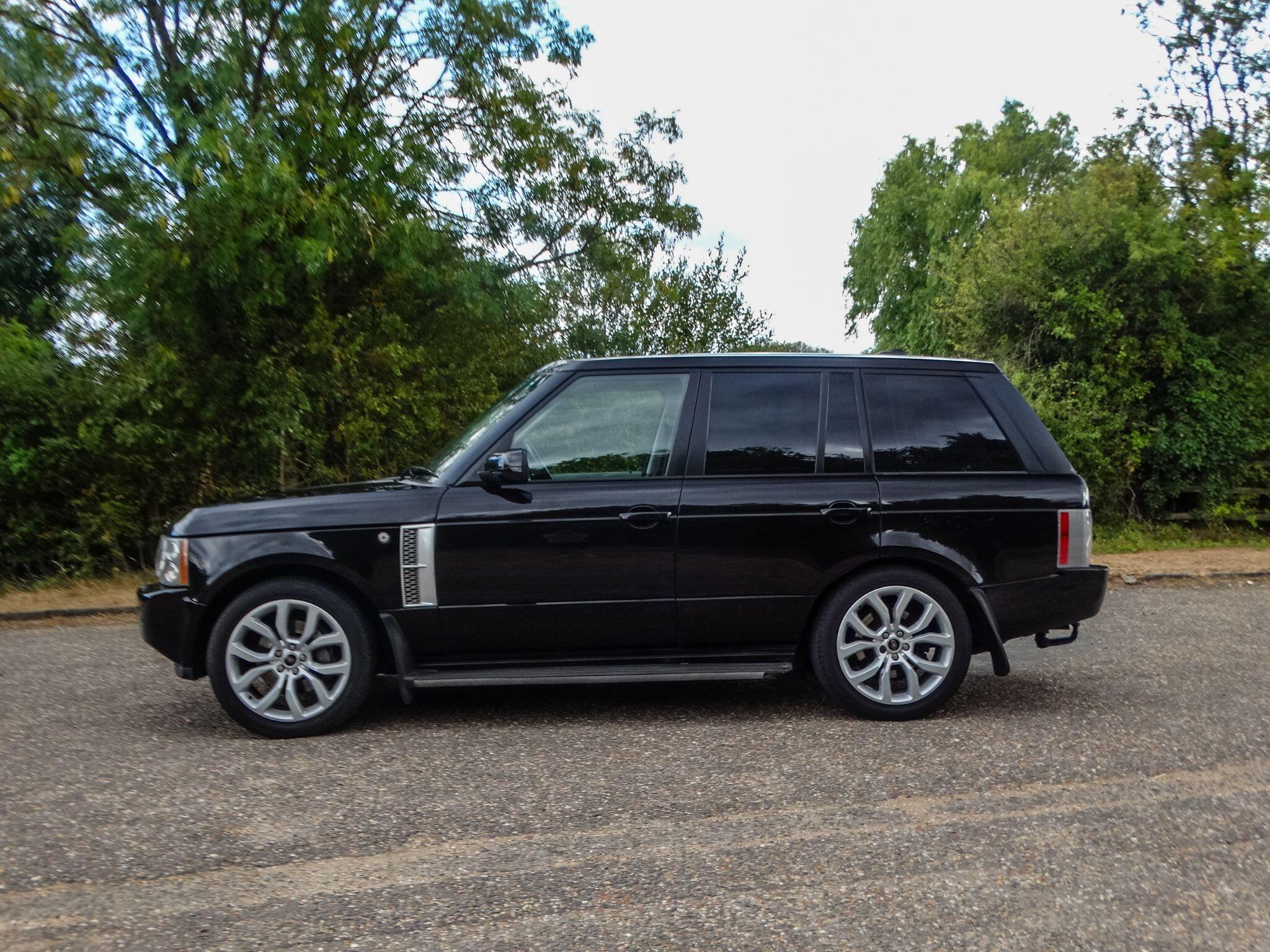 Land Rover Range Rover 3.6 TD V8 Vogue Station Wagon 5dr — photo 2