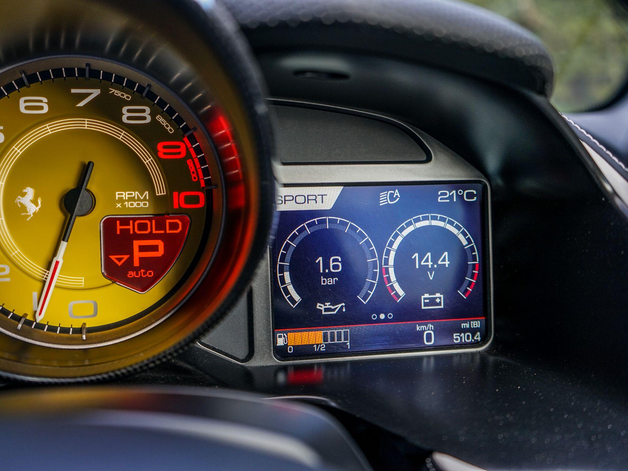 Ferrari 812 Superfast 6.5 V12 F1 DCT Euro 6 (s/s) 2dr — photo 37