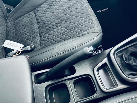 Suzuki Vitara Photo at-2bca26161fab4ba2bd251f1aba3a12c0.jpg