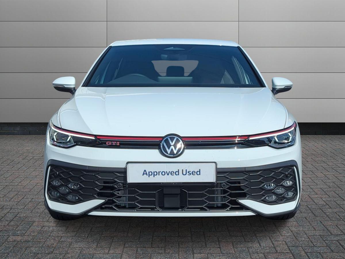 Volkswagen Golf Photo at-2bd76b2acc24479e89b548239e529c5e.jpg