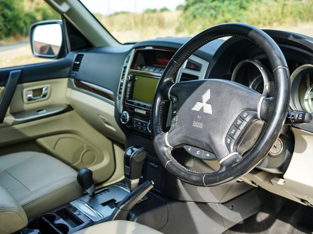 Used Mitsubishi Shogun WJ65YCS 22