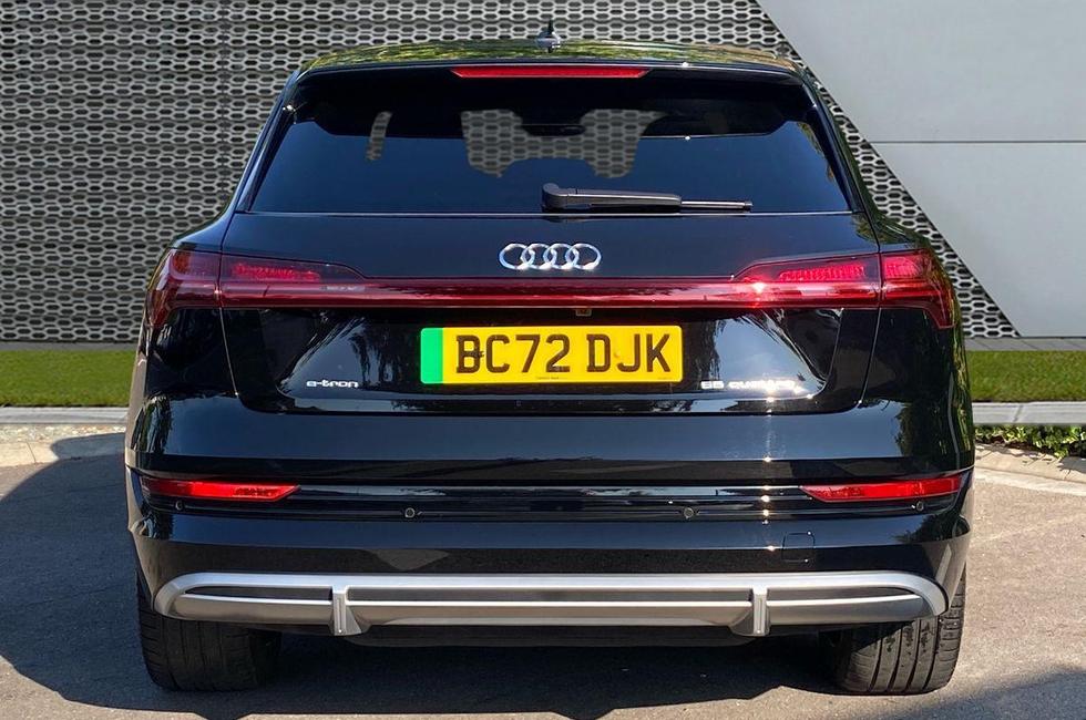Audi e-tron Photo at-2be3c38bea2047a08da649a8ffc42408.jpg