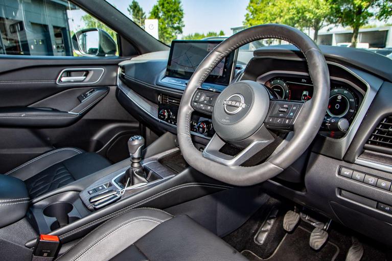 Used Nissan Qashqai OV75AWW 8