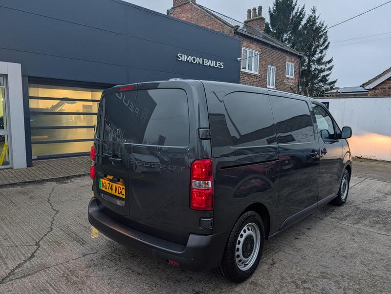 Used Peugeot e-Expert NU74VDC 10