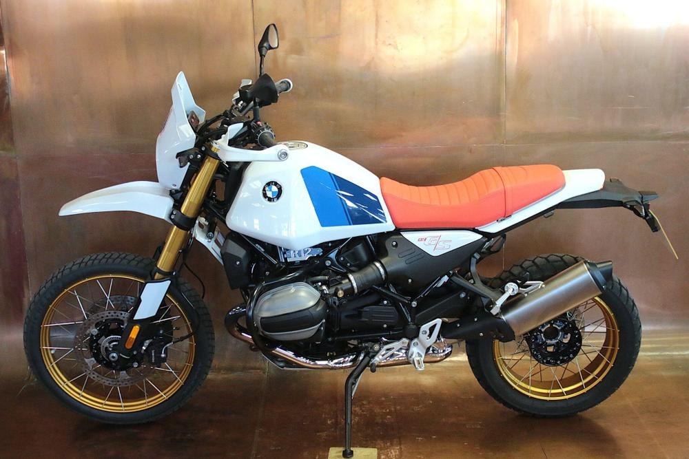 BMW R 12 G/S Photo at-2c27aca109d342a78e8ca022059e9e5b.jpg