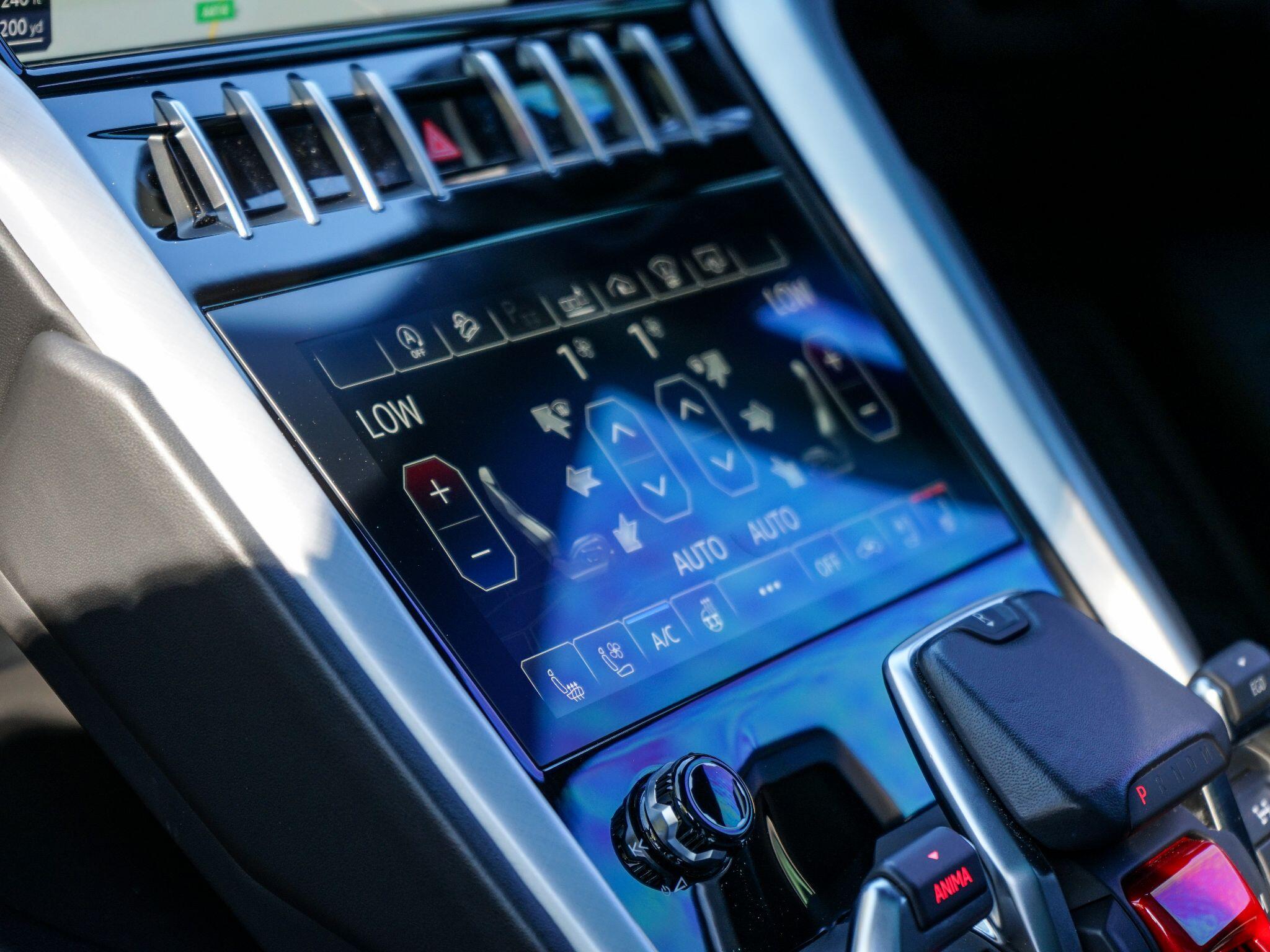 Lamborghini Urus 4.0 V8 BiTurbo SUV 5dr Petrol Auto 4WD Euro 6 (650 ps) — photo 22
