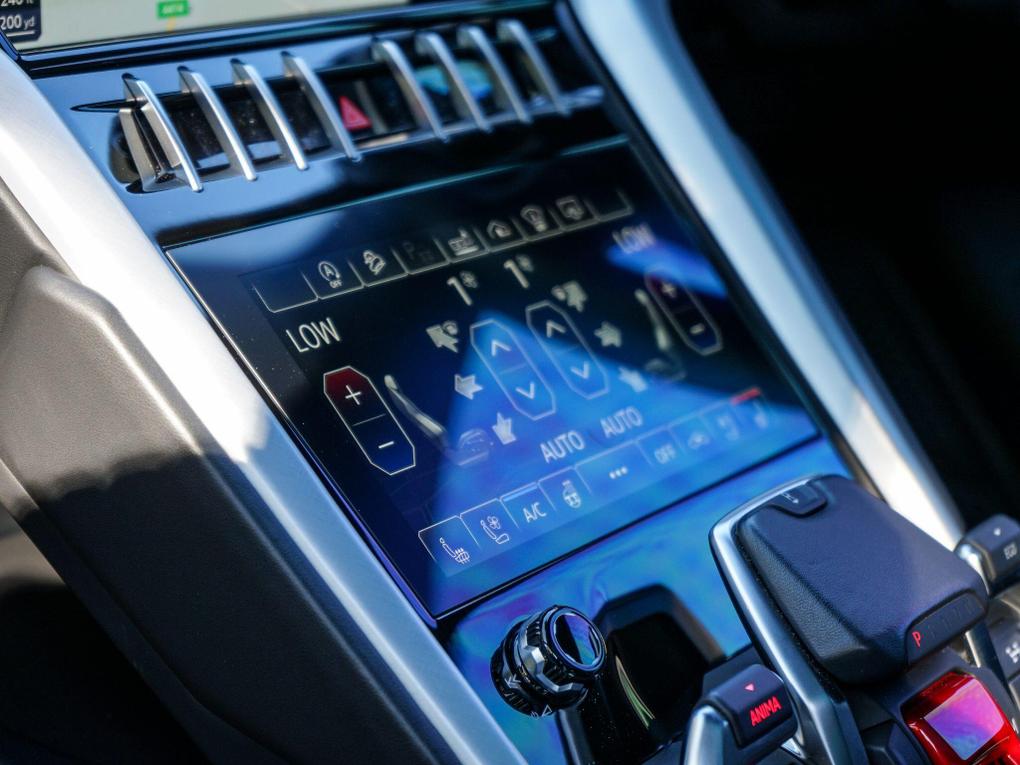Used LAMBORGHINI Urus VN71OHA 22