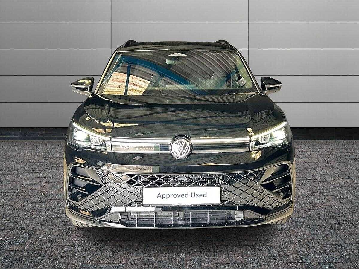 Volkswagen Tiguan Photo at-2c54fa90b21a4faab8d575349fc5ad4e.jpg
