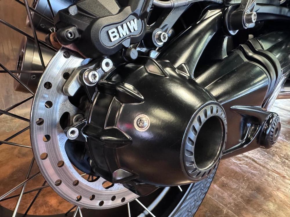 BMW R nineT Urban G/S Photo at-2c6174b742e242778cf03564a6afbff9.jpg