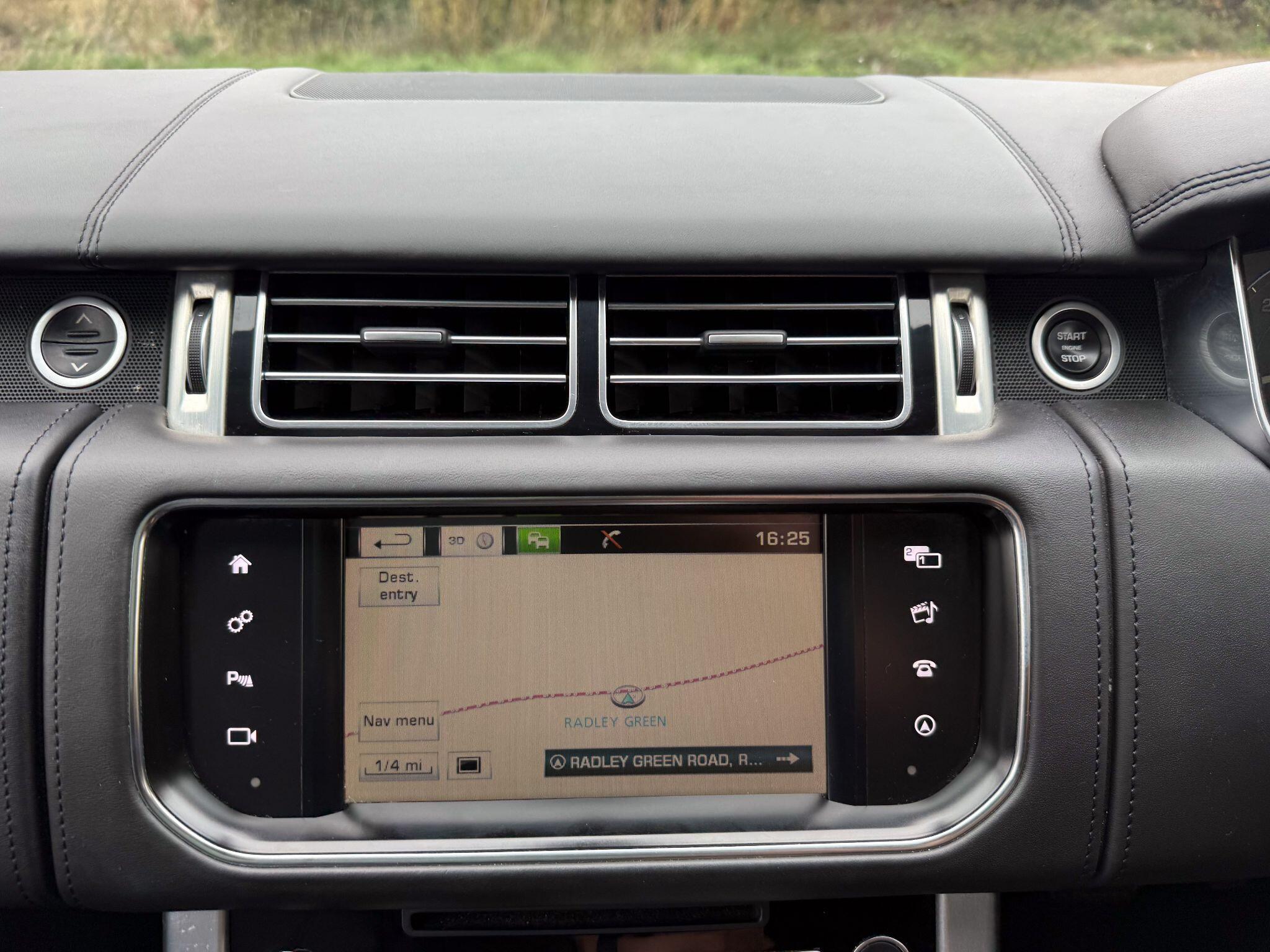Land Rover Range Rover 3.0 TD V6 Autobiography Auto 4WD Euro 6 (s/s) 5dr — photo 18