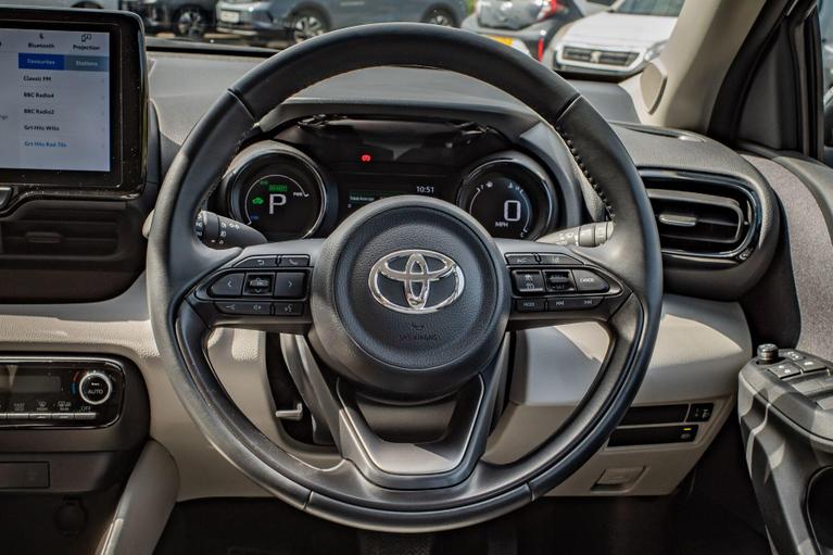 Used Toyota Yaris WU24OPR 12