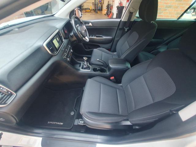 Used Kia Sportage MD19VDP 25