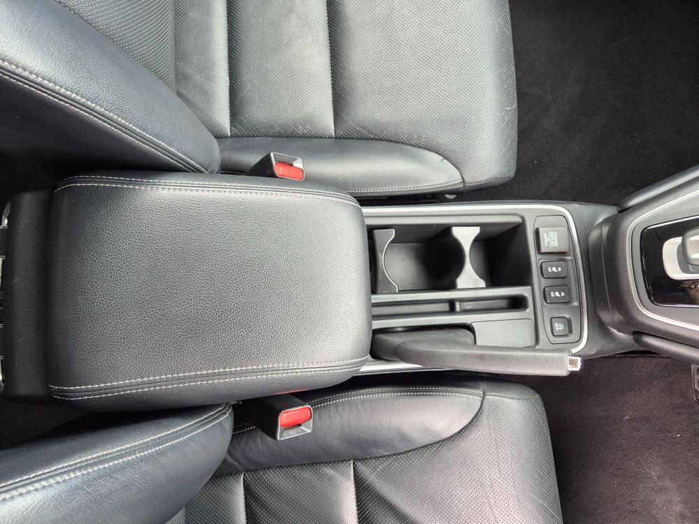 Honda CR-V Photo at-2cd122d2f86447aaa7005186468ae4c4.jpg