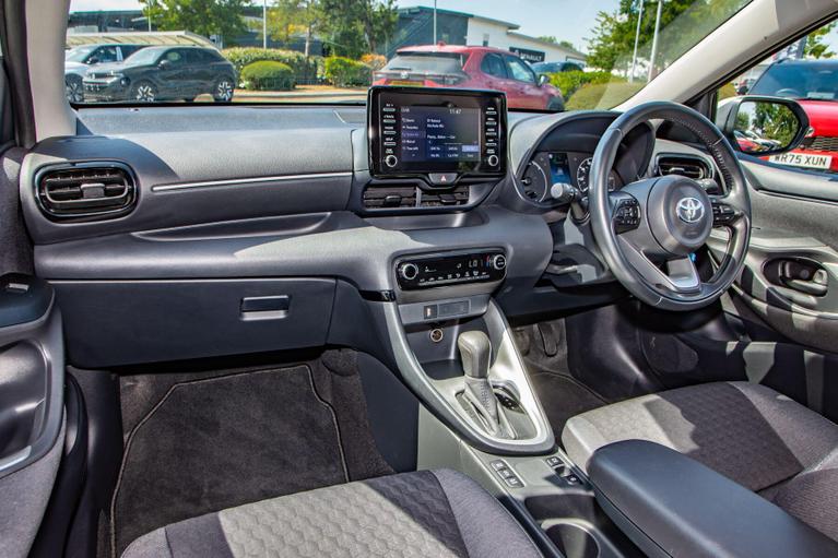 Used Toyota Yaris CP72VKN 6