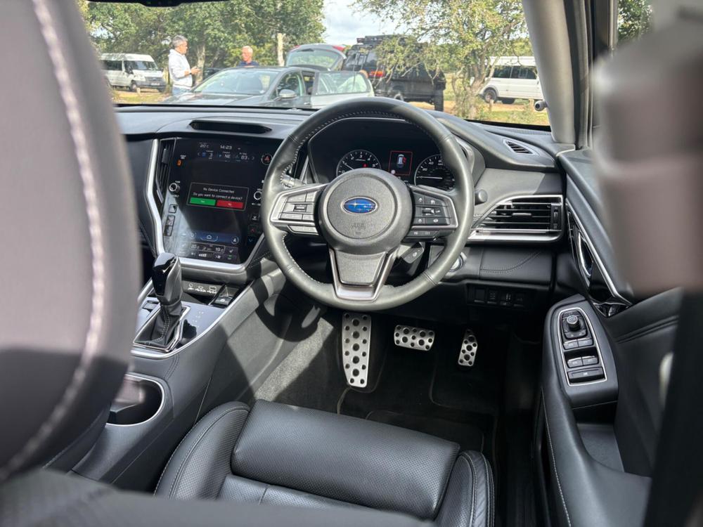 Subaru Outback Photo at-2ce725dca9914f54b29dd8c7a9b61a38.jpg