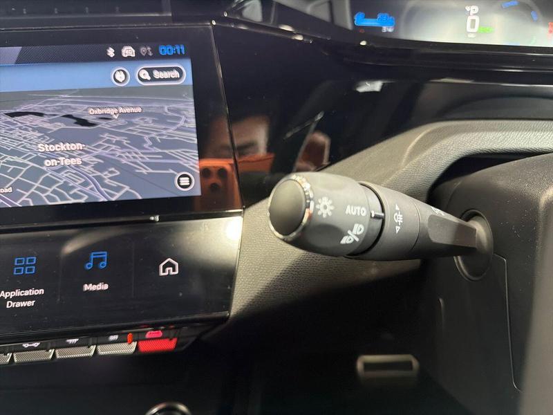 Used Peugeot E-308 SW 202602109822589 23