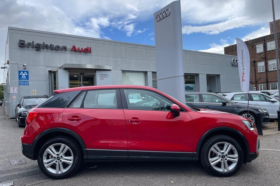 Audi Q2 Photo at-2ceaaa095cdb465f8f99f3f0db4660e2.jpg