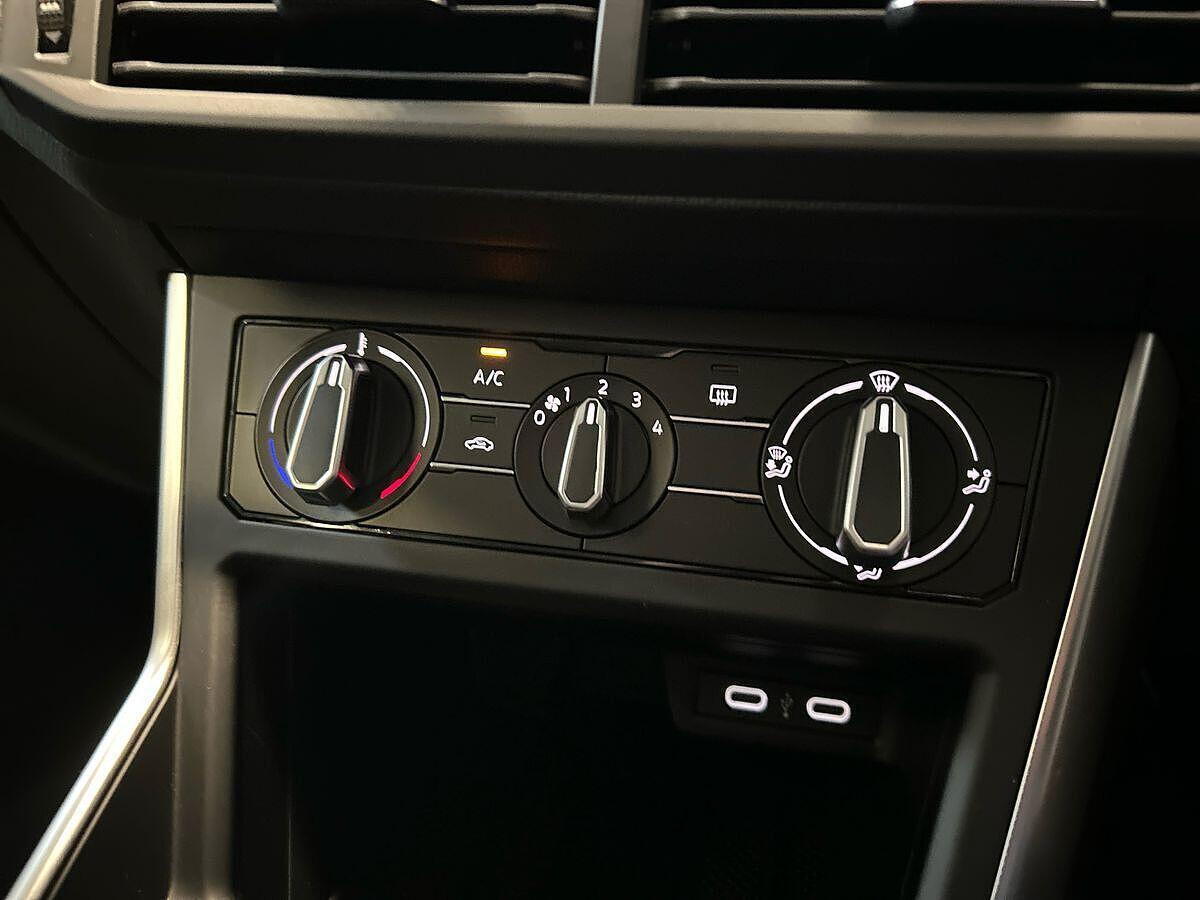 Volkswagen Polo Photo at-2cf4e01fca1742fca88bfeb23aca85af.jpg