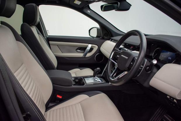 Land Rover DISCOVERY SPORT Photo at-2d1229f58be64ee3bb87b726f332f455.jpg