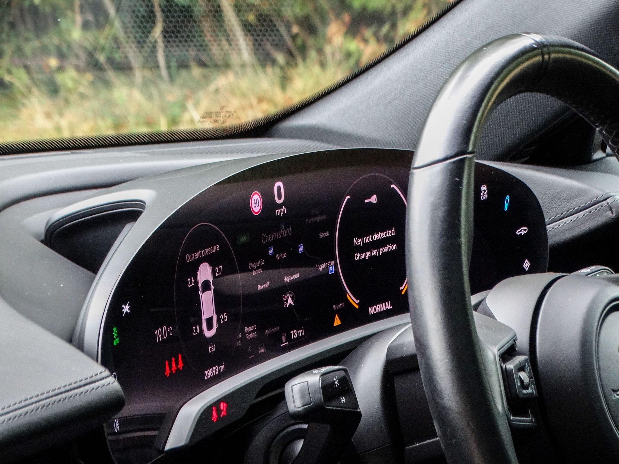 Porsche Taycan Performance Plus 93.4kWh 4S Auto 4WD 4dr (11kW Charger) — photo 21