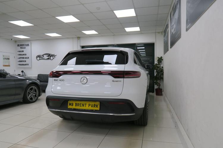 Used Mercedes-Benz EQC KM73OOB 7