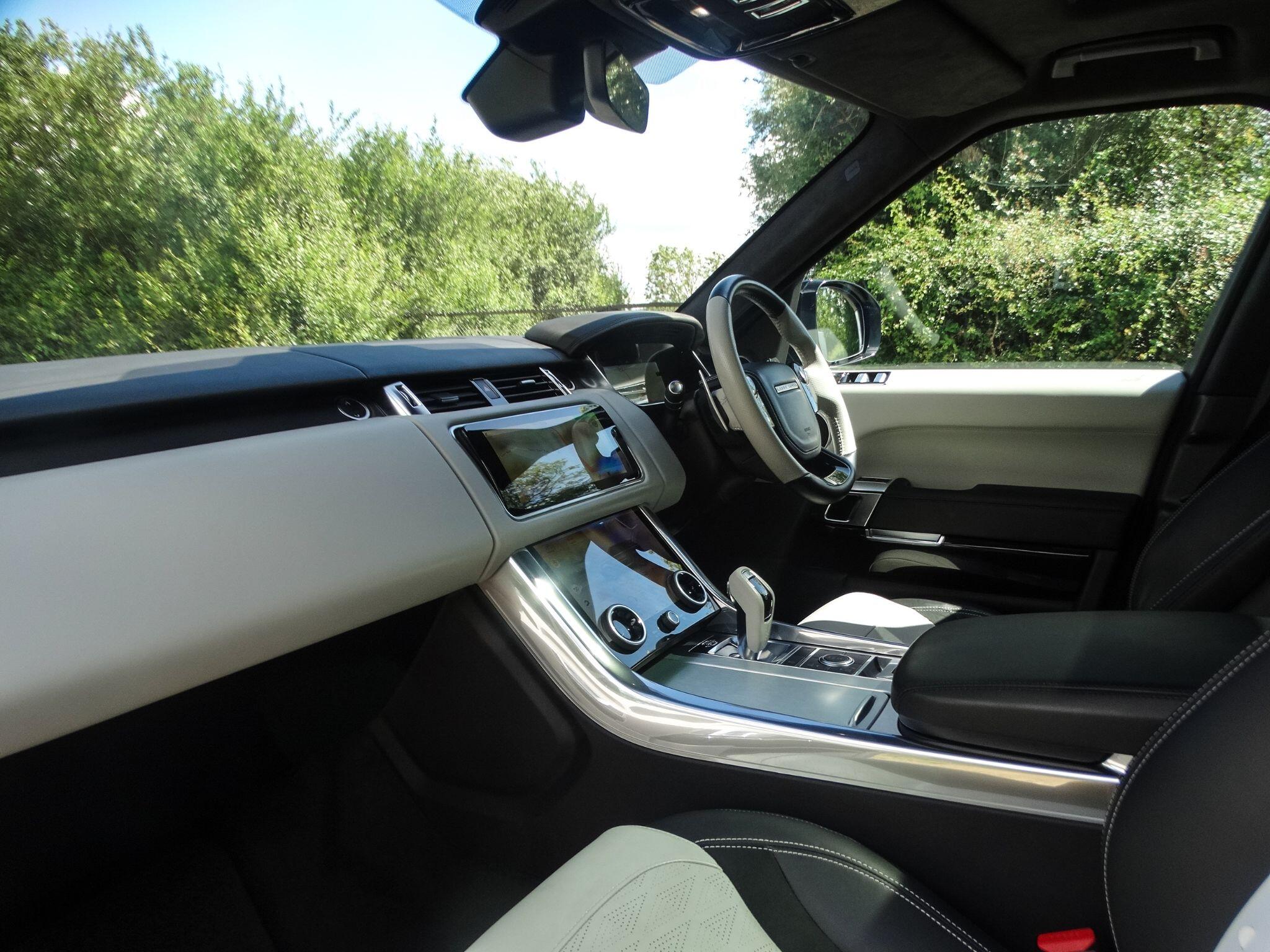 Land Rover Range Rover Sport 5.0 P575 V8 SVR Auto 4WD Euro 6 (s/s) 5dr — photo 17