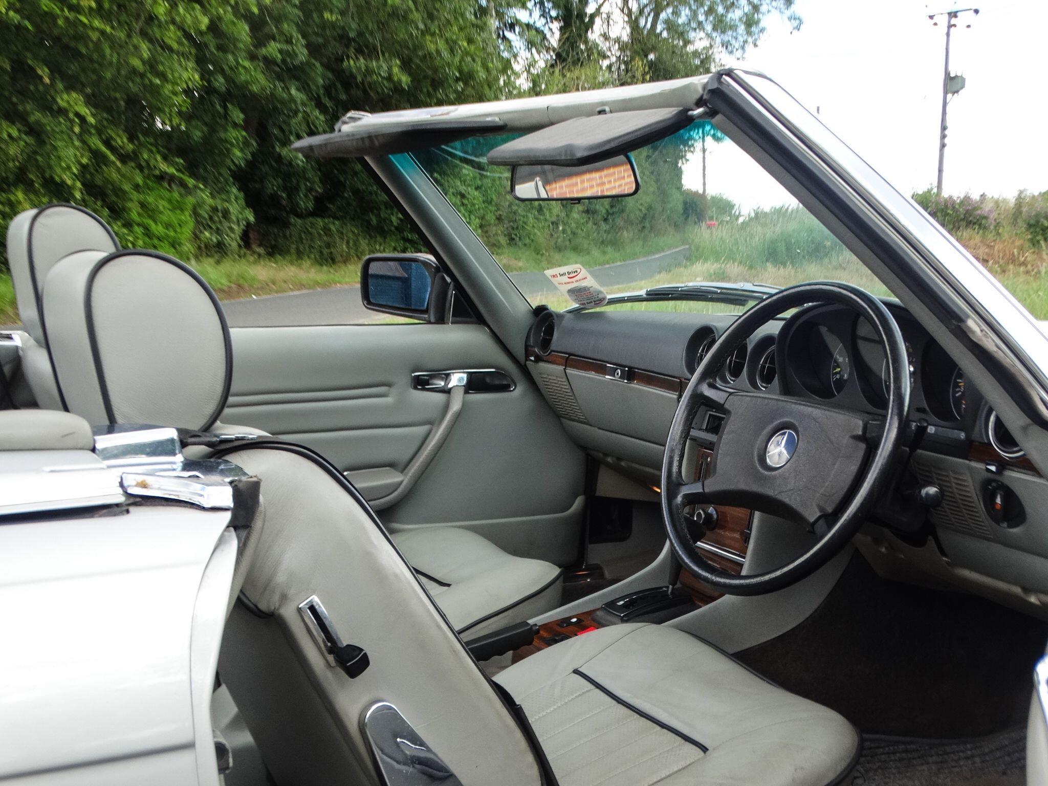 Mercedes-Benz 500 SL — photo 25