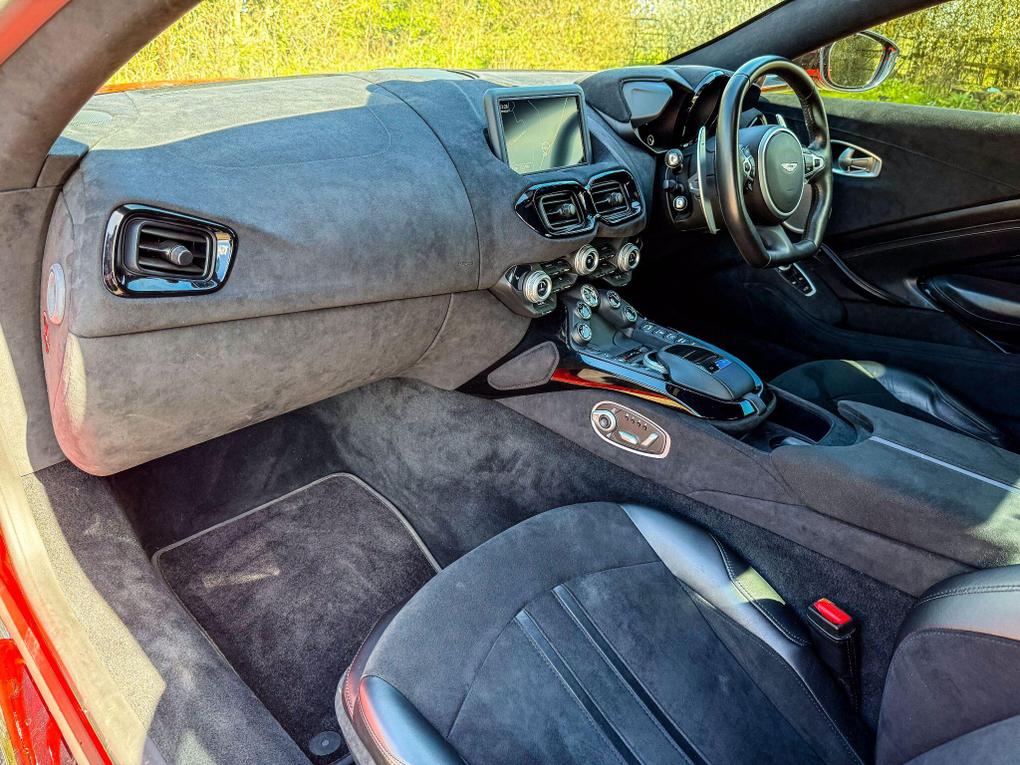 Used Aston Martin Vantage NU69YBA 12