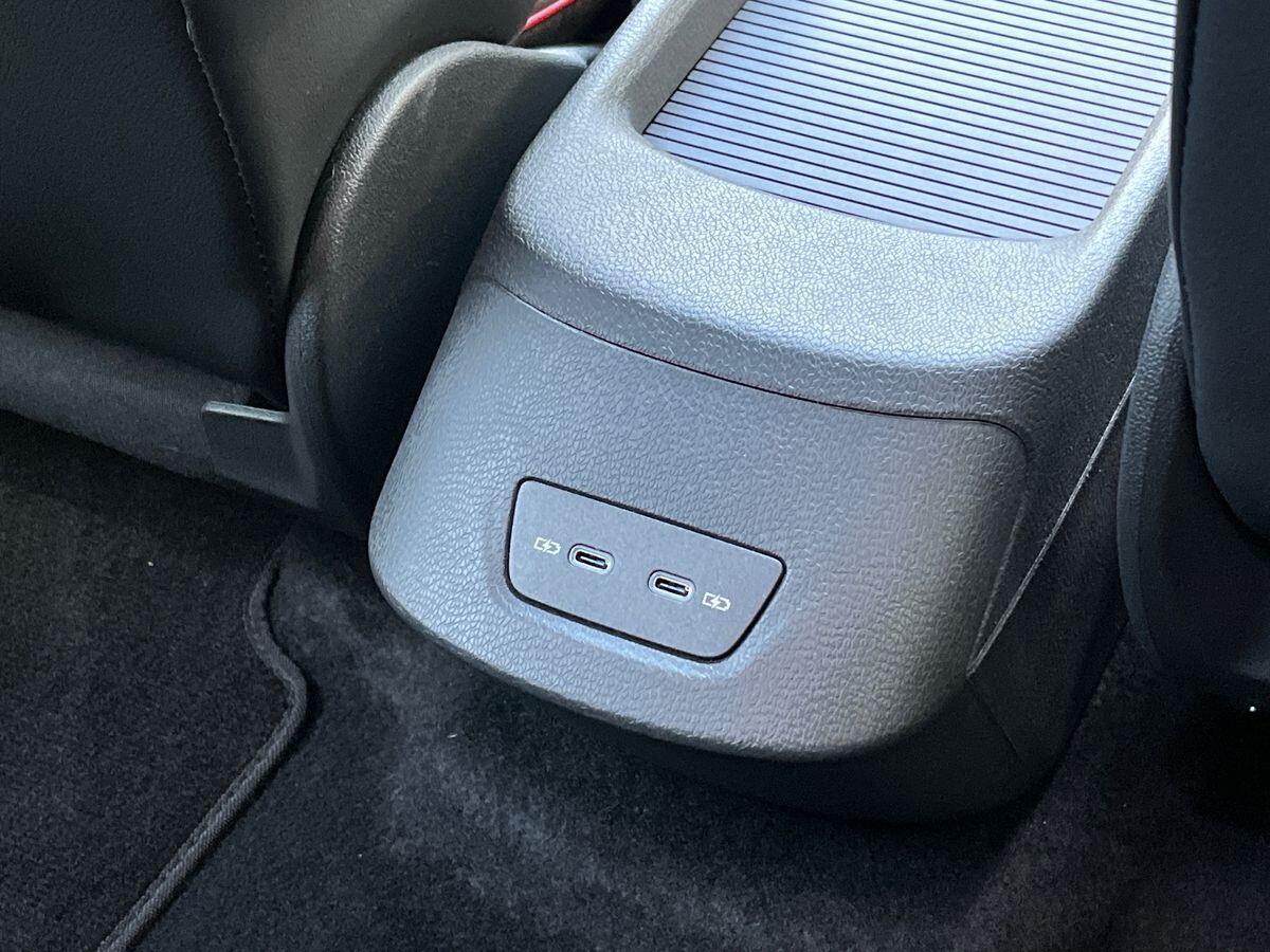 Volkswagen ID.3 Photo at-2d9ac43fad3a4cabb3fcde36ae2ed6a1.jpg
