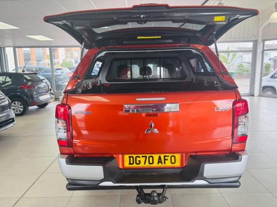 Mitsubishi L200 Photo at-2dabfe1e68254f9ca87f8177b7da0a25.jpg