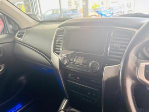 Mitsubishi L200 Photo 38