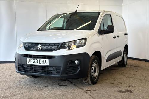 Peugeot PARTNER Photo at-2dc9e5dc6bab4181b3f32dd20e959bd9.jpg
