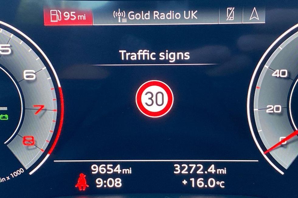 Audi Q2 Photo at-2dca971fae1549aca39057d13c62b6d7.jpg