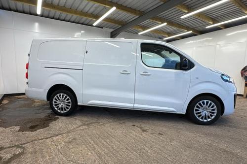Vauxhall VIVARO Photo at-2dd5c57eeed54f2baa39b3a6880b7694.jpg