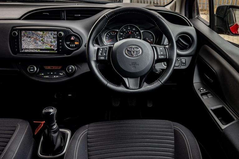 Used Toyota Yaris WO65EGE 25