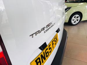 Ford Transit Connect Photo 22