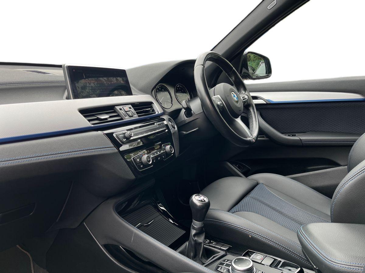 BMW X1 Photo 2
