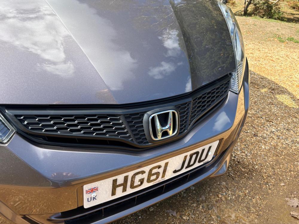 Honda Jazz Photo at-2e3b8a801a8943d98128ffb4481992ff.jpg