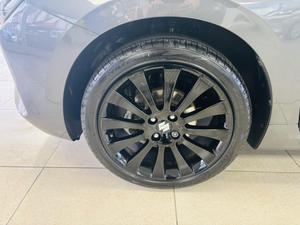 Suzuki Swift Photo 15