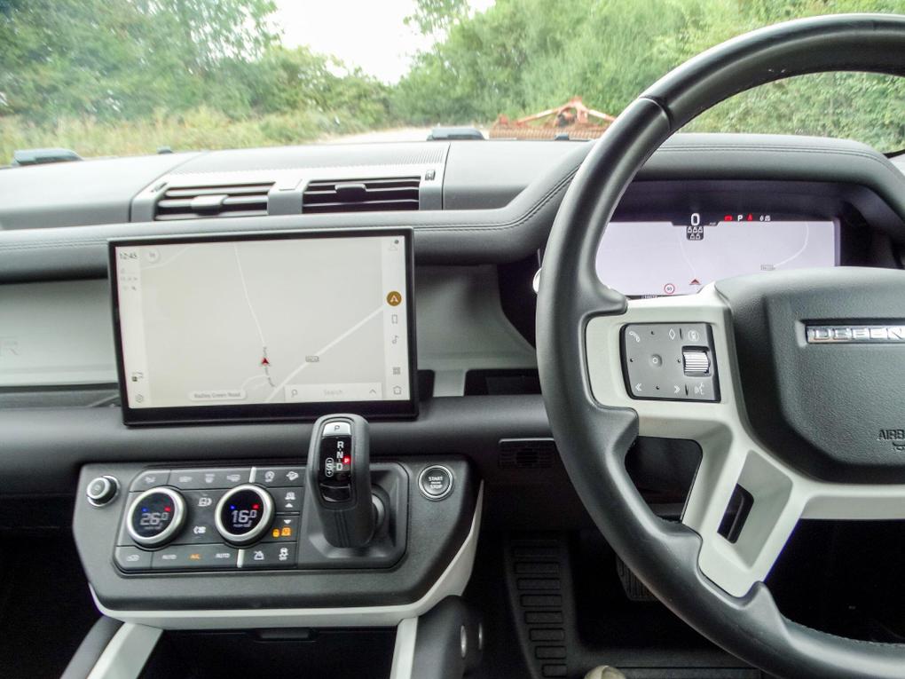 Used Land Rover Defender 110 EY25NVJ 8