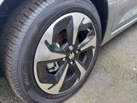 Suzuki SWIFT Photo 11