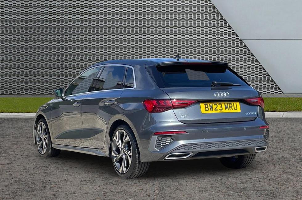 Audi A3 Photo at-2ec4cbf8e60a4903951cc566837ecfe4.jpg